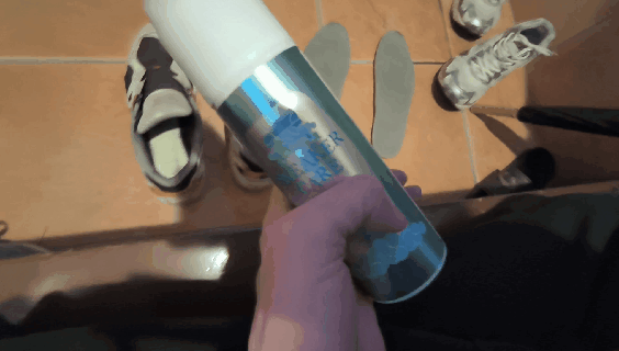 WAVE-MUJIN-TL-sneakershampoo