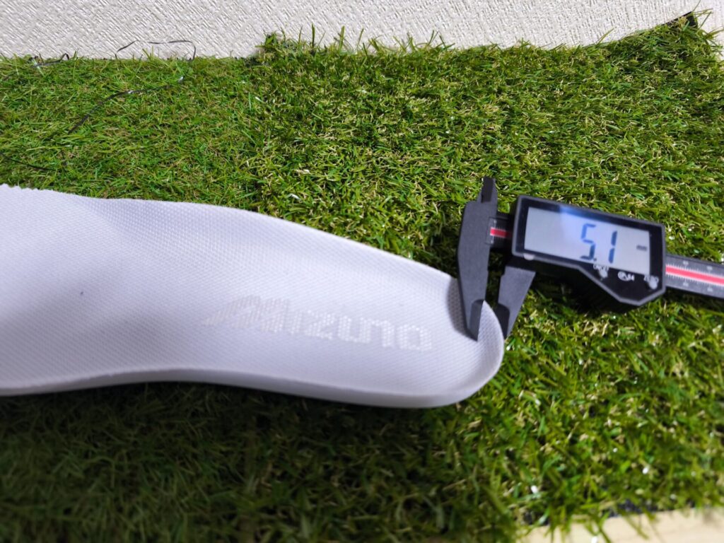 mizuno-waverider10-insole-cup